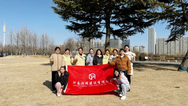 公司工會組織開展慶三八戶外朗誦分享活動(dòng)